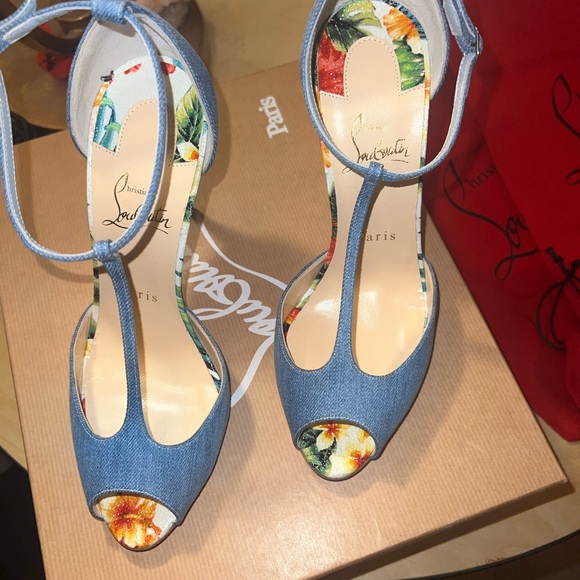 Red Bottoms-Christian Louboutin - Picture 8 of 13